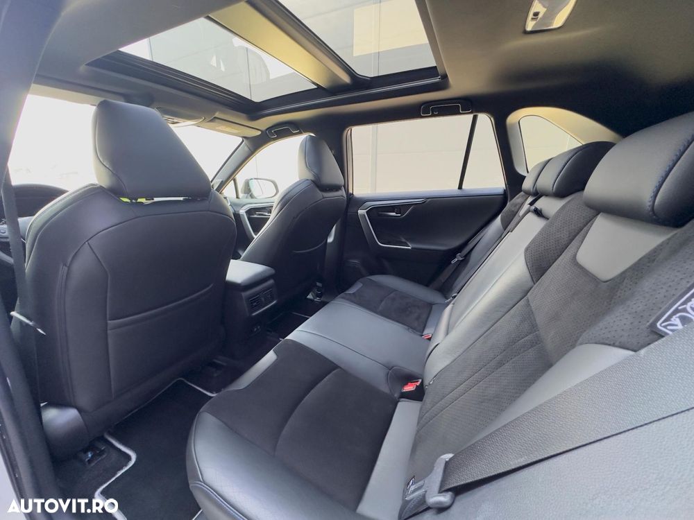 Toyota RAV4 2.5 VVT-iE 4x4 Luxury - 17