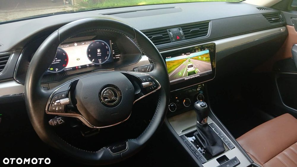 Skoda Superb 2.0 TSI 4x4 L&K DSG - 10