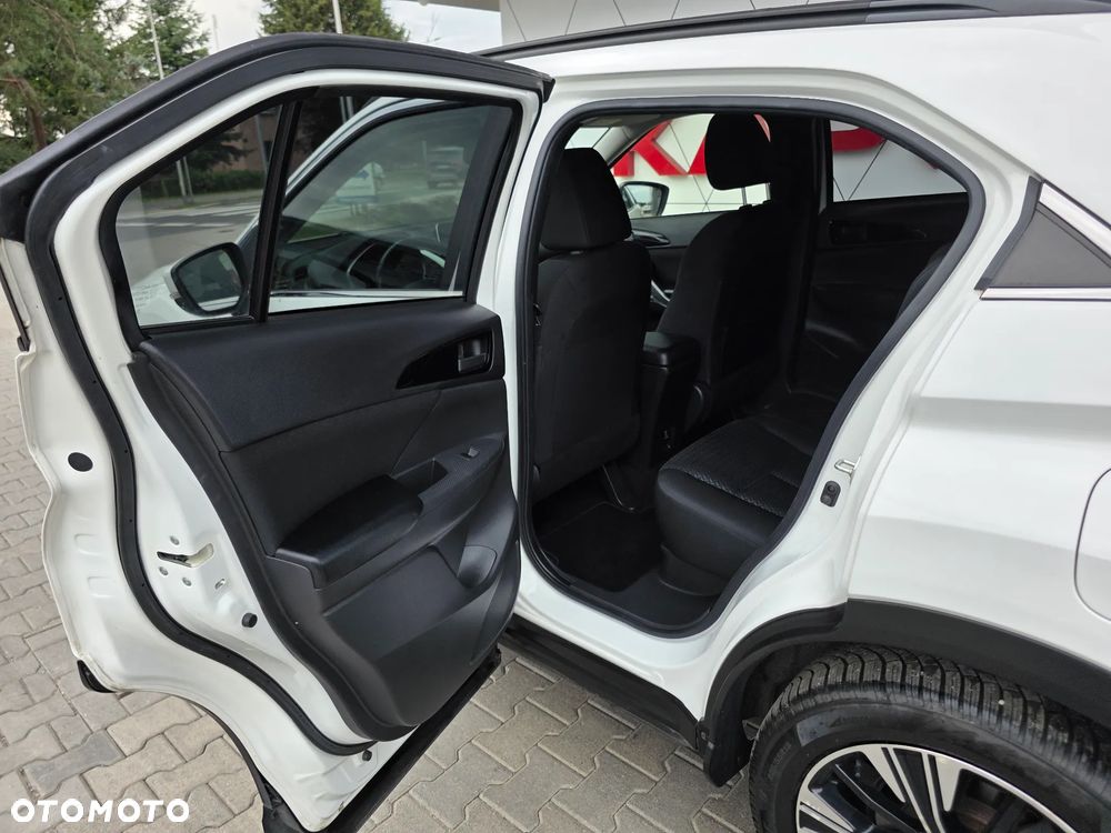 Mitsubishi Eclipse Cross 1.5 T-MIVEC CVT 2WD Spirit - 11