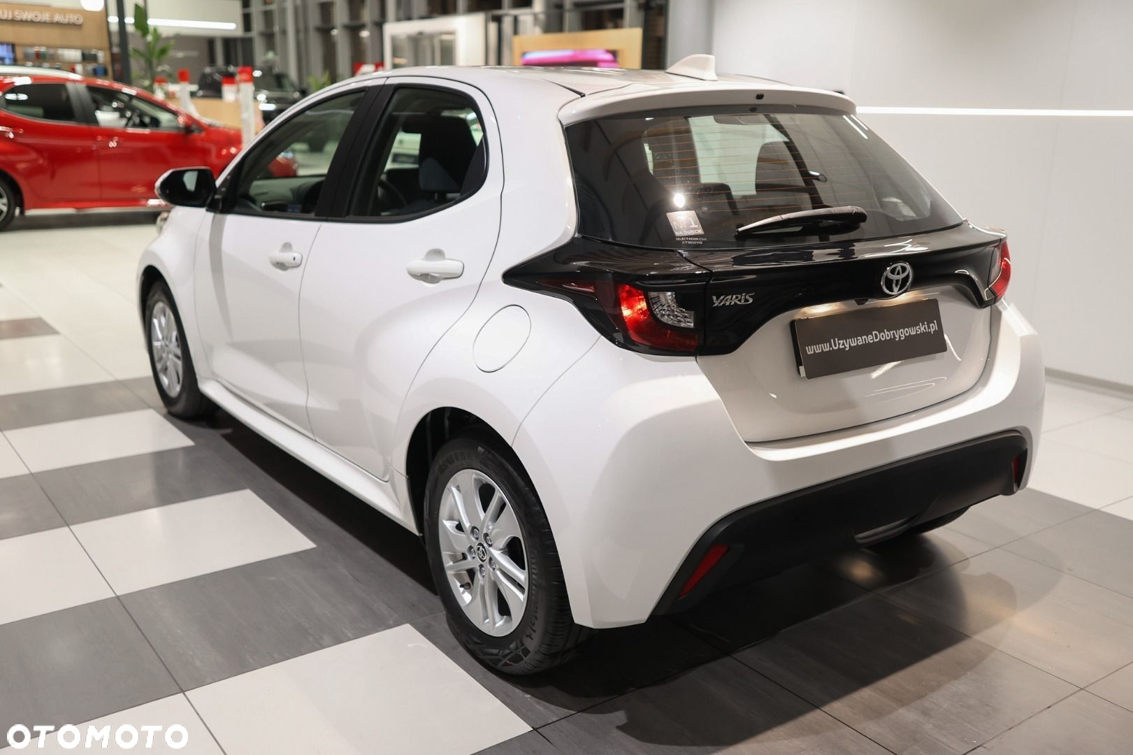Toyota Yaris - 4