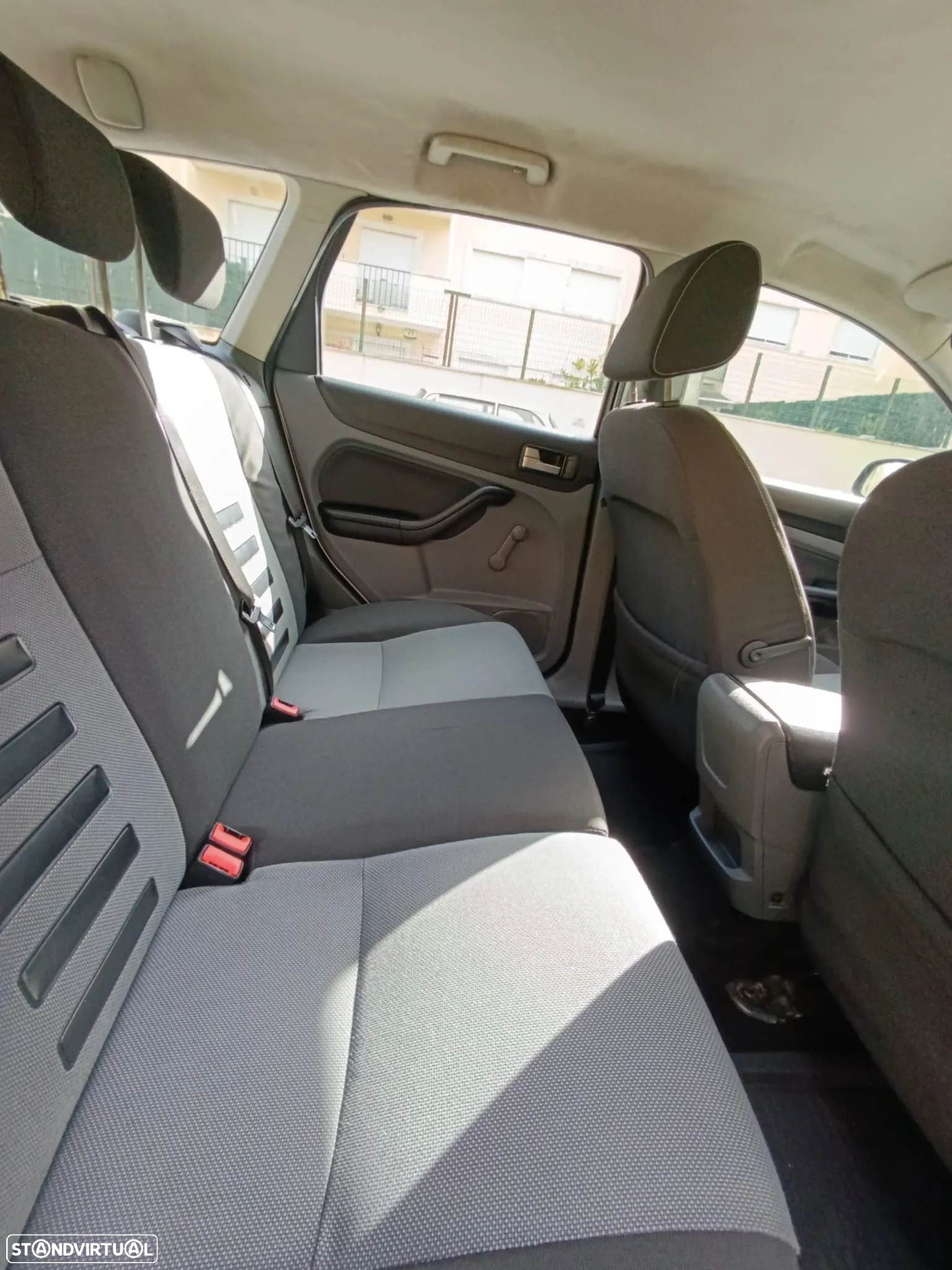 Ford Focus SW 1.6 TDCi Sport - 19