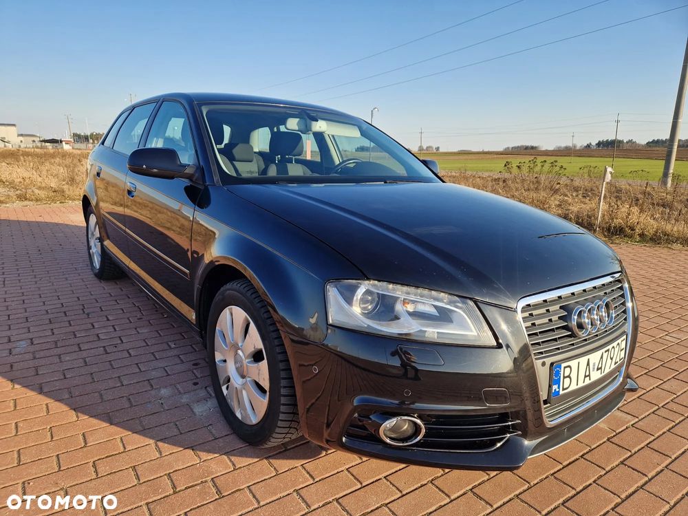 Audi A3 Sportback - 1