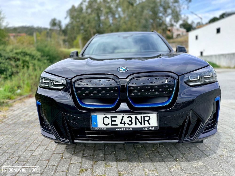 BMW iX3 M Sport Impressive - 2