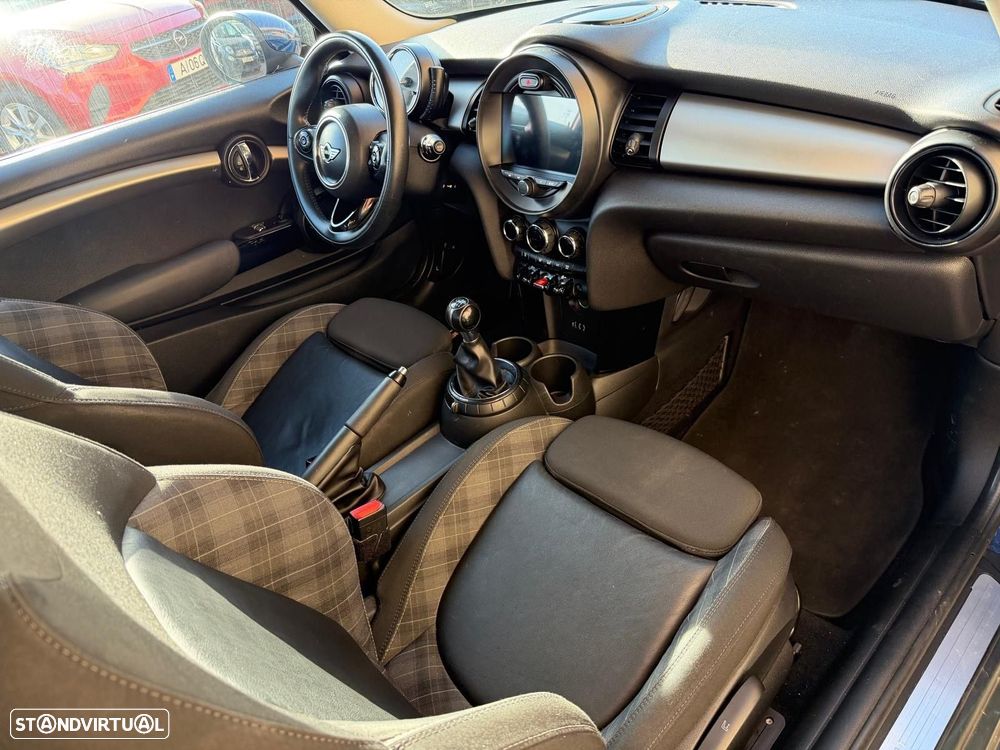 MINI 3 Portas One D - 9