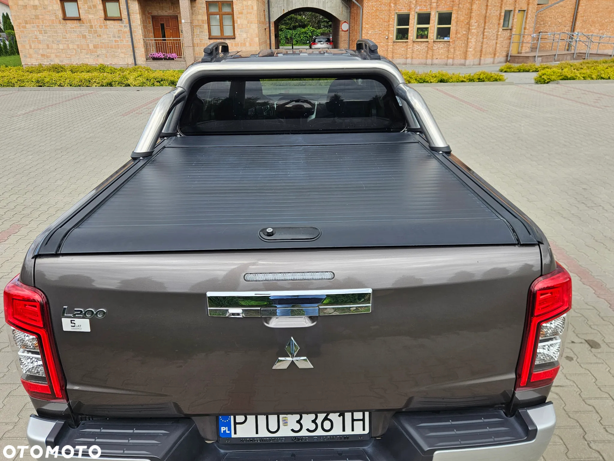 Mitsubishi L200 2.2 d DC Instyle Plus - 10