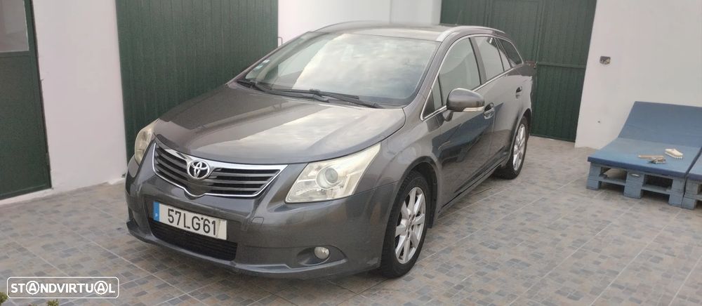 Toyota Avensis SW 2.0 D-4D Exclusive +Pele+GPS - 1
