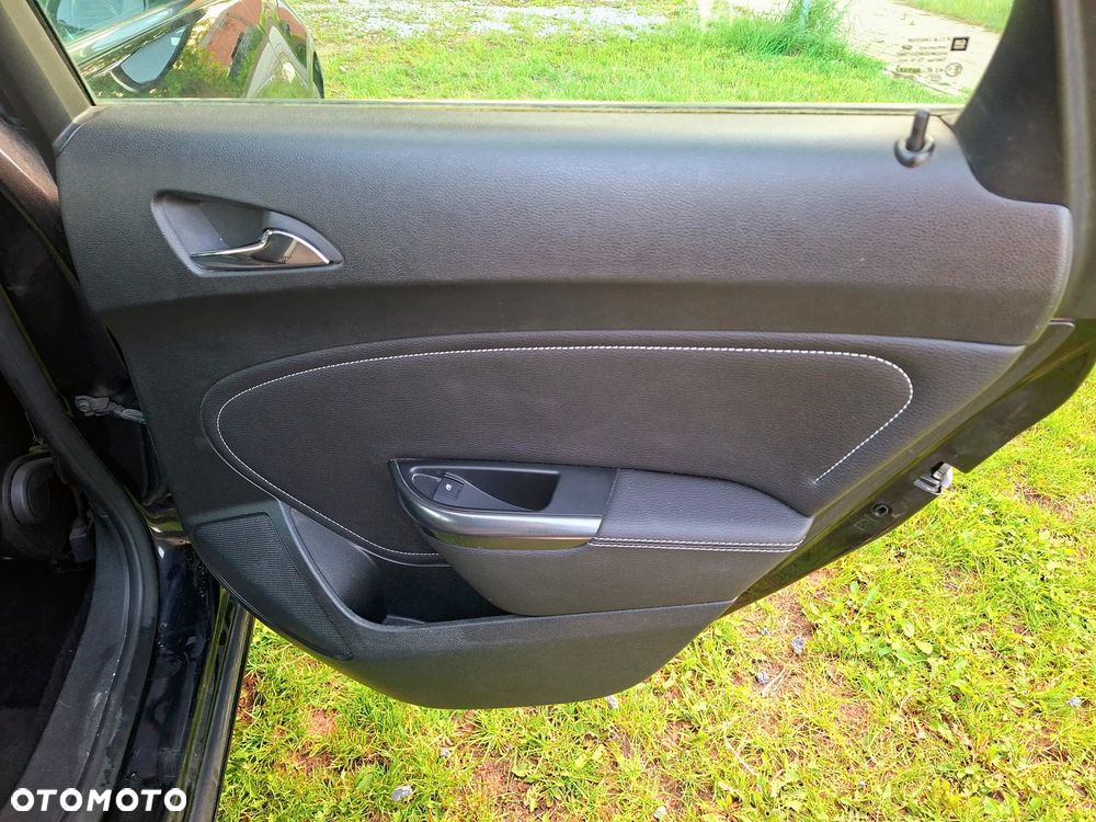 Opel Astra 1.6 Cosmo - 24
