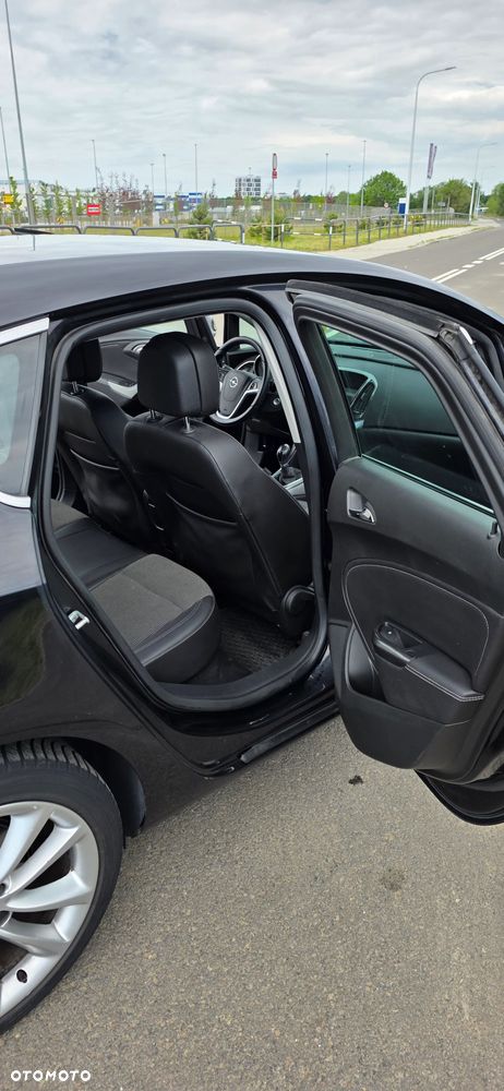 Opel Astra 2.0 CDTI Enjoy S&S - 10