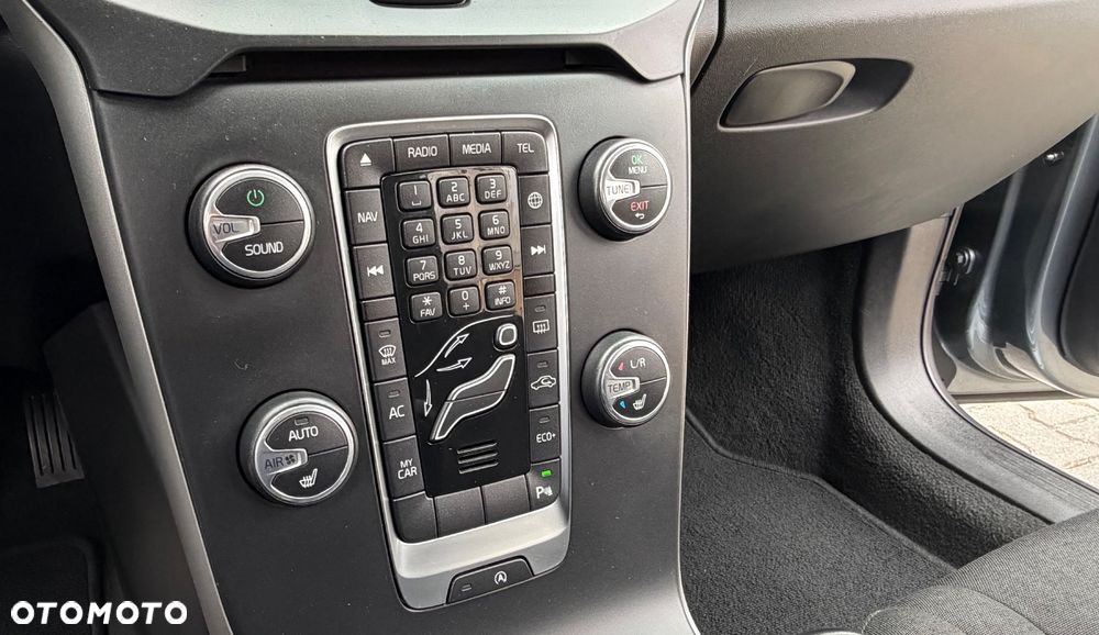 Volvo V40 D2 Geartronic Kinetic - 36