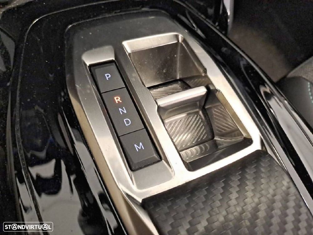 Peugeot 2008 1.2 PureTech Allure Pack - 19