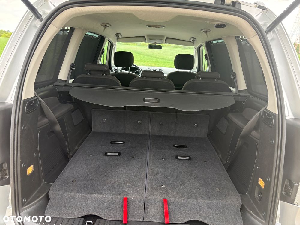 Ford Galaxy 2.0 TDCi Ambiente - 23