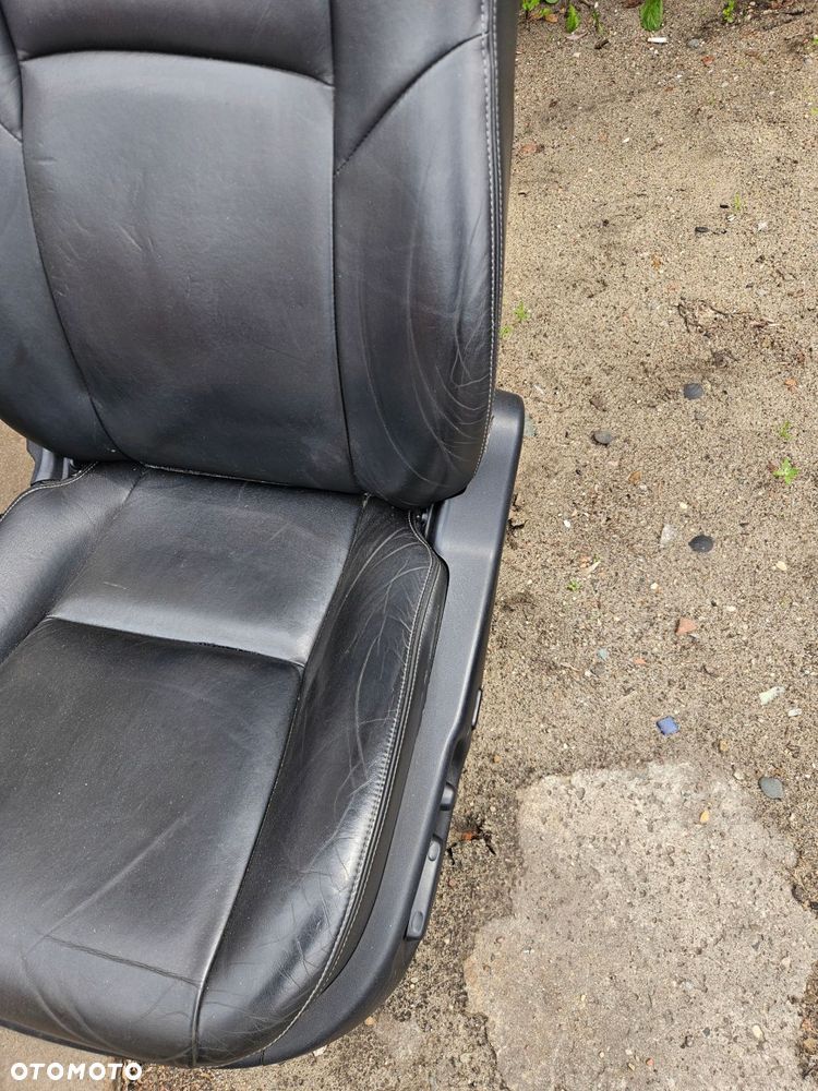 toyota avensis t27 09-14 komplet foteli skórzanych czarne boczki - 6