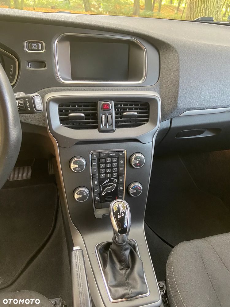 Volvo V40 - 8
