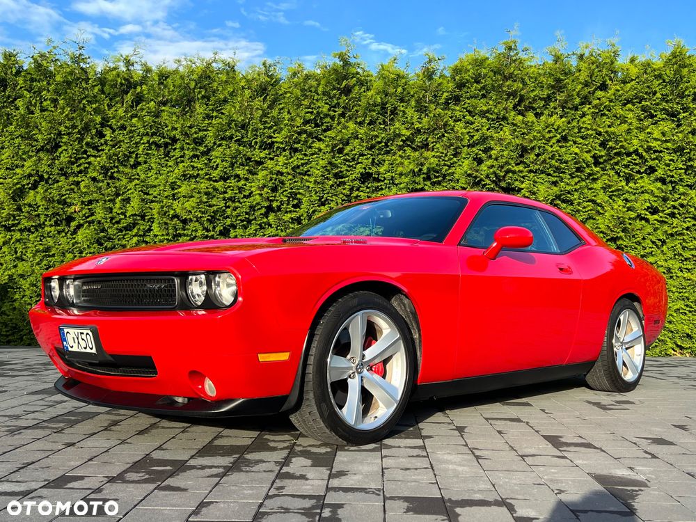 Dodge Challenger - 1