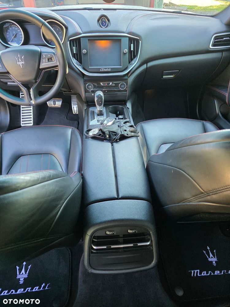 Maserati Ghibli S Q4 - 12