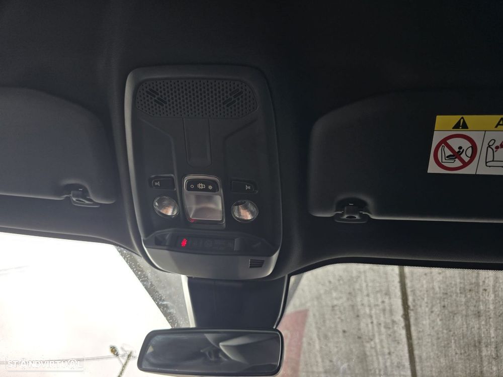 Peugeot 2008 1.2 PureTech Active - 19