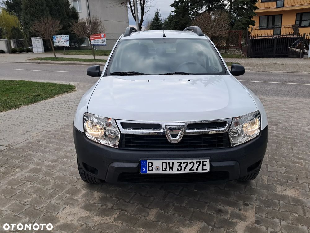 Dacia Duster 1.6 16V 4x2 Essentiel - 1
