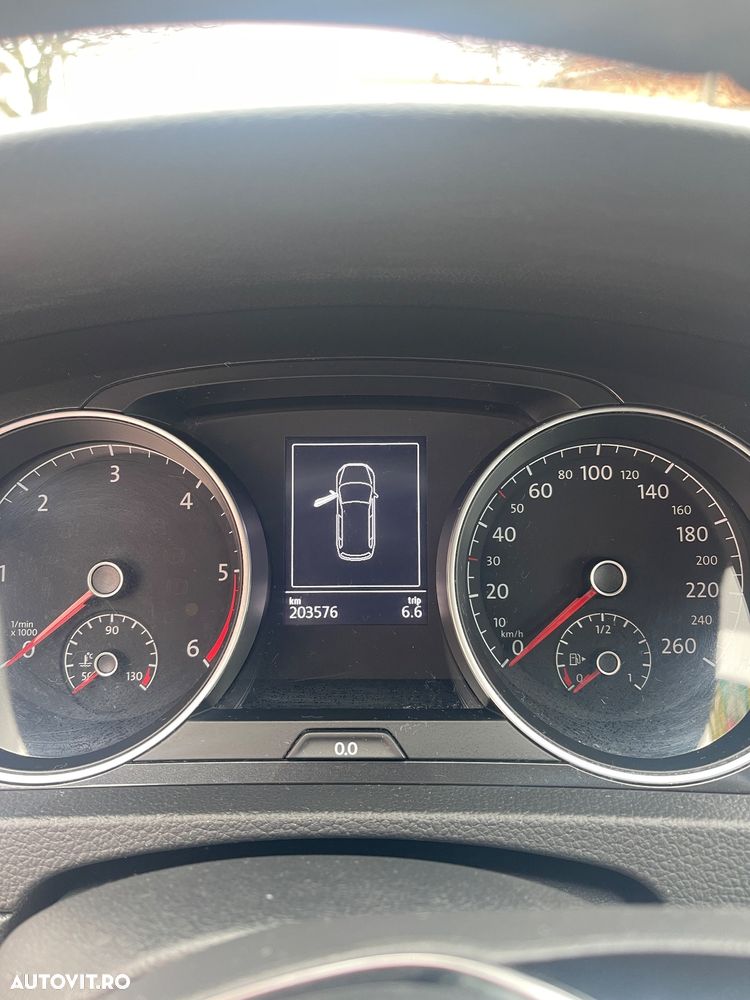 Volkswagen Golf 1.6 TDI (BlueMotion Technology) DSG Comfortline - 9