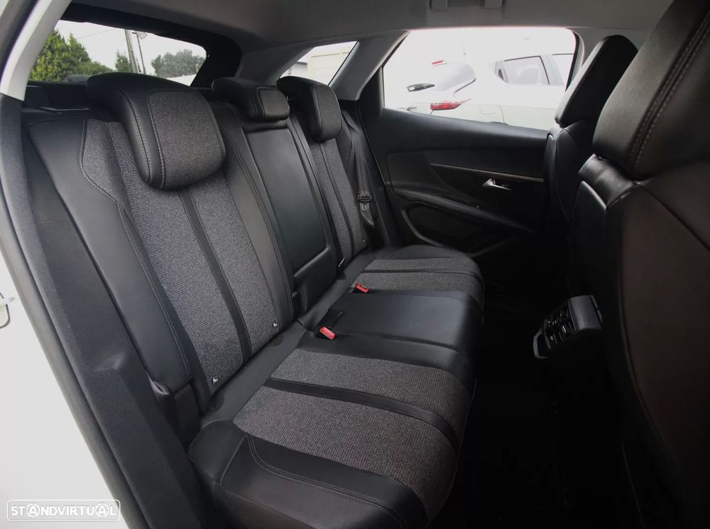 Peugeot 3008 - 24
