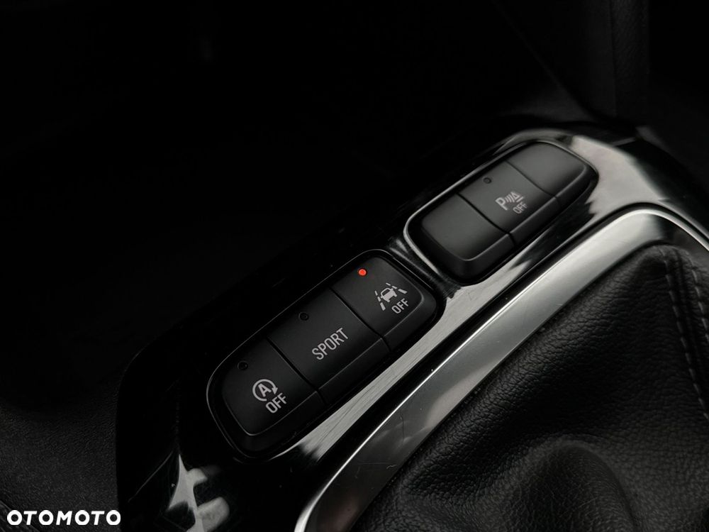 Opel Corsa 1.2 GS Line S&S - 18