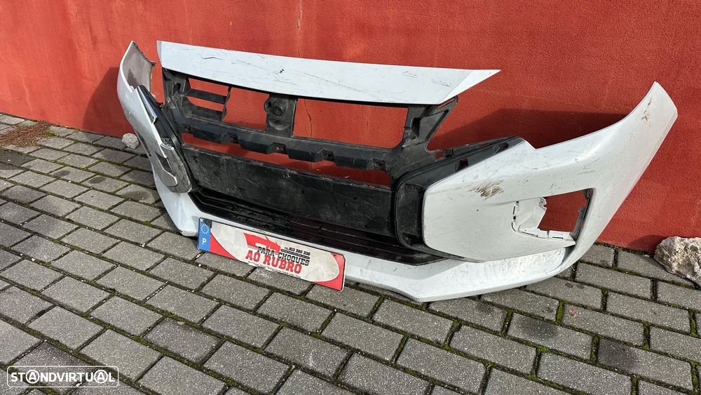 Parachoque Mitsubishi space star - 3