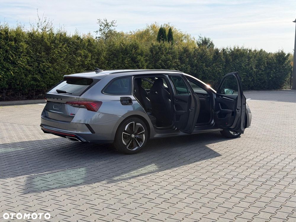 Skoda Octavia 2.0 TDI DSG RS Plus - 6