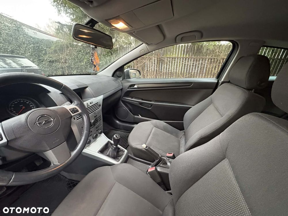 Opel Astra 1.6 - 8