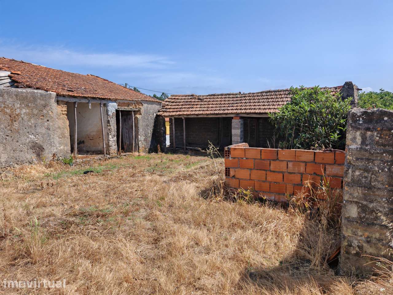 Terreno com casa em Porto Godinho - Vinha da Rainha - Grande imagem: 4/5