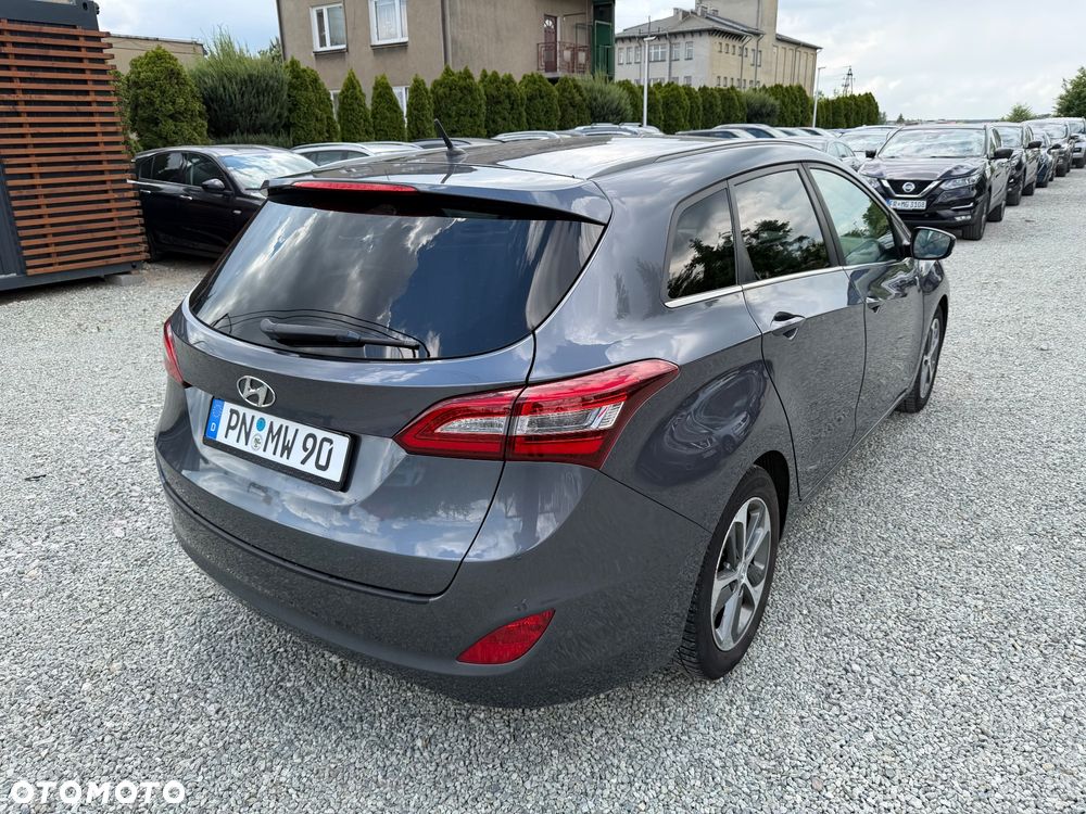 Hyundai i30 blue 1.6 GDI Trend - 6