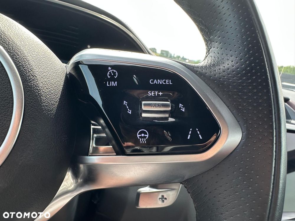 Jaguar E-Pace 1.5 P300e PHEV AWD R-Dynamic Black - 18