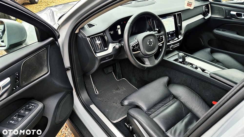 Volvo V60 B5 B AWD Plus Bright - 26