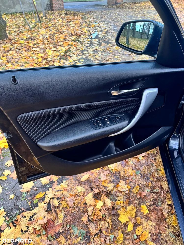 BMW Seria 1 116d DPF Edition Sport - 16