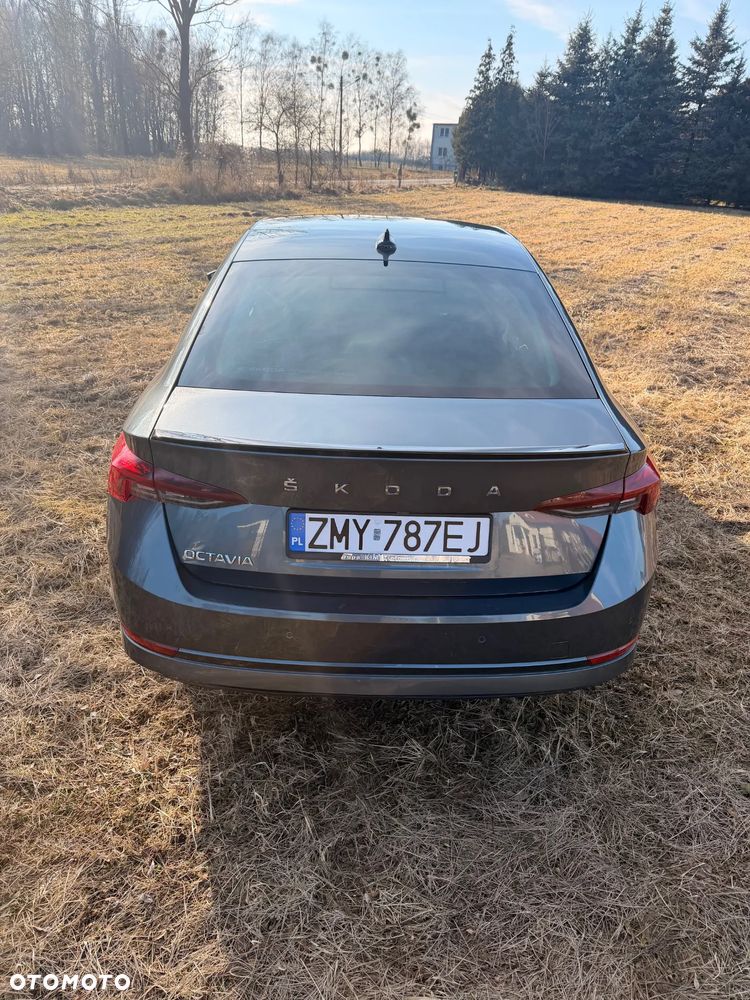 Skoda Octavia 2.0 TDI Style DSG - 7
