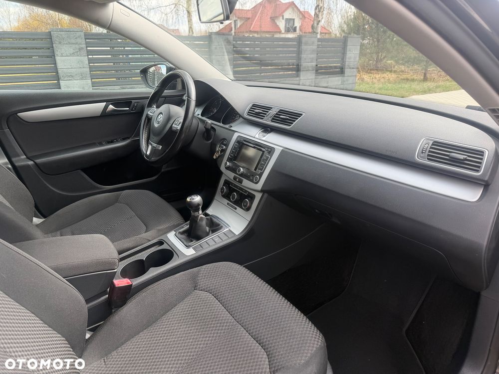 Volkswagen Passat 1.6 TDI BlueMotion Technology Trendline - 30