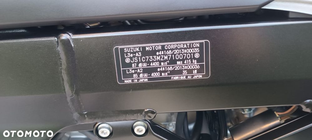 Suzuki V-STROM - 35