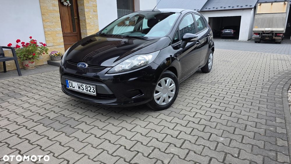 Ford Fiesta 1.25 Celebration - 1
