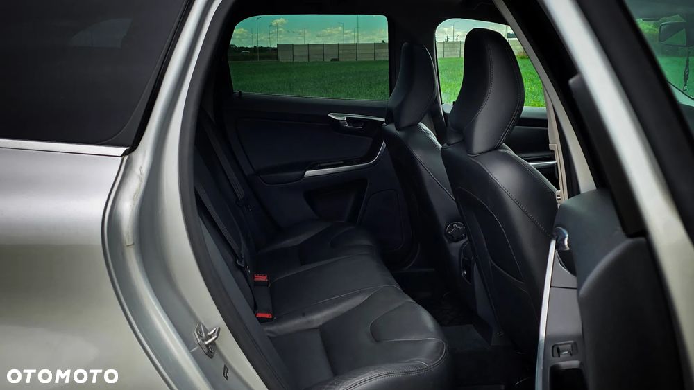 Volvo XC 60 T5 Geartronic Kinetic - 15