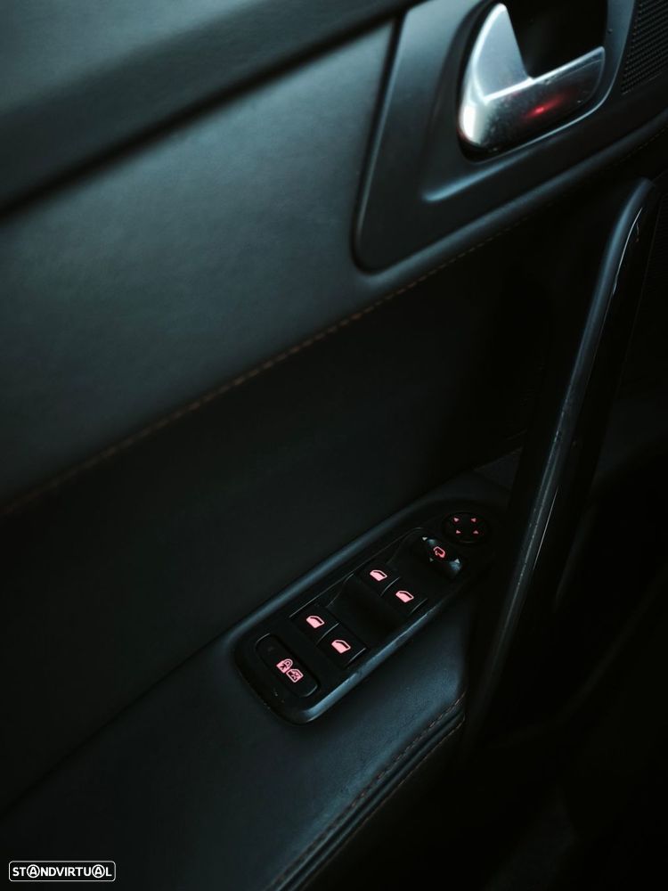 Peugeot 508 RXH 2.0 HDi Hybrid4 2-Tronic - 23