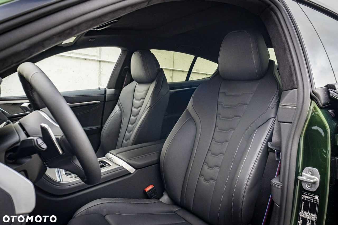 BMW Seria 8 - 11