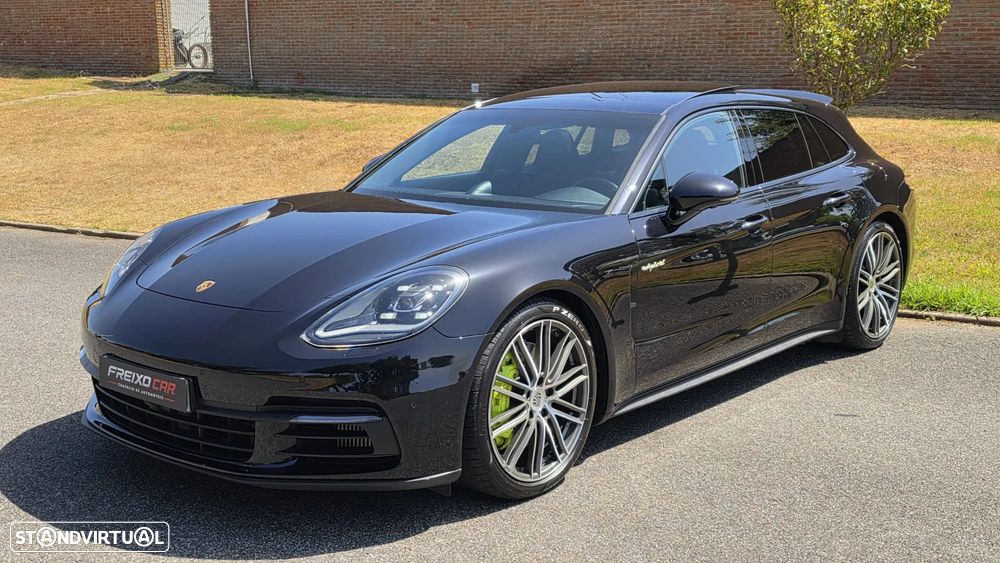 Porsche Panamera 4 E-Hybrid Platinum Edition - 3