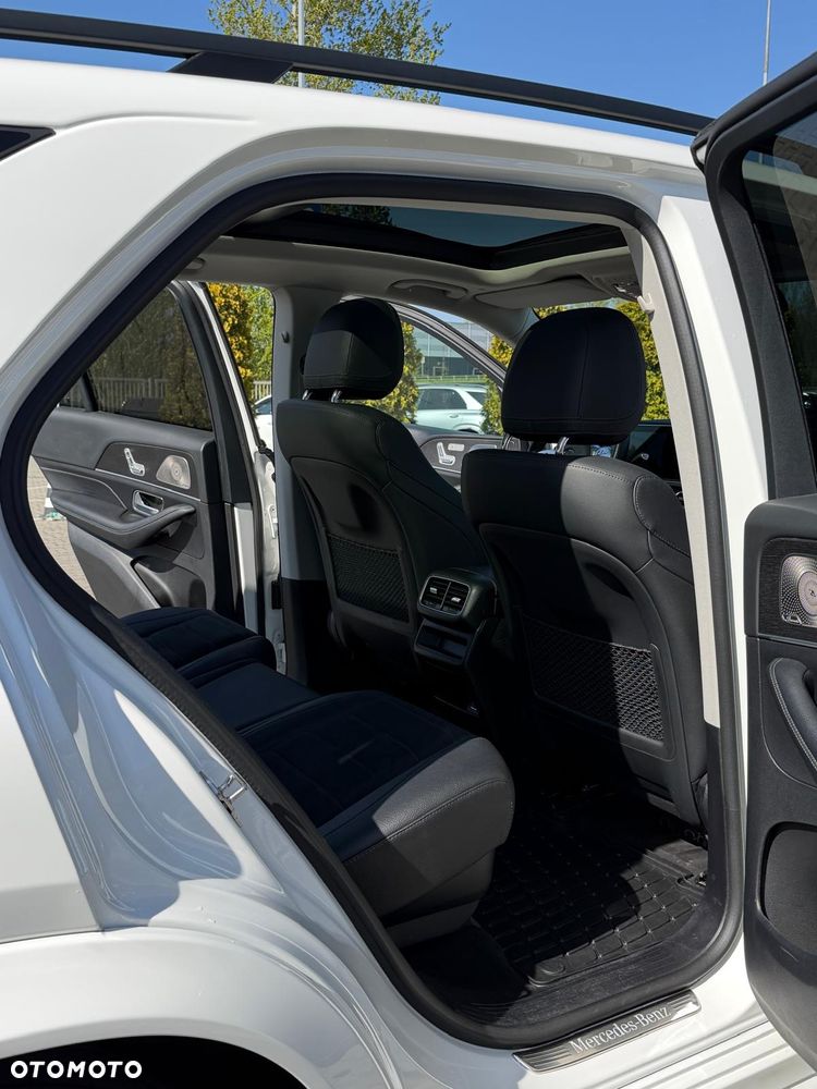 Mercedes-Benz GLE - 22