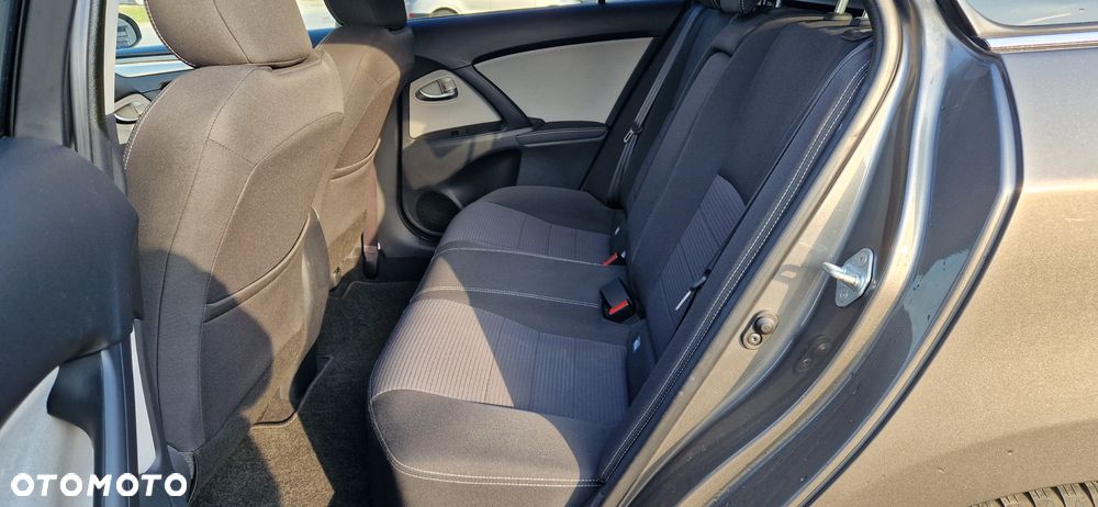 Toyota Avensis Touring Sports 1.8 Multidrive S Edition-S - 22