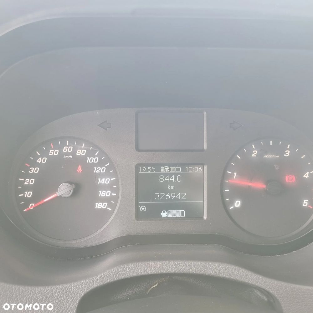 Mercedes-Benz Sprinter - 15