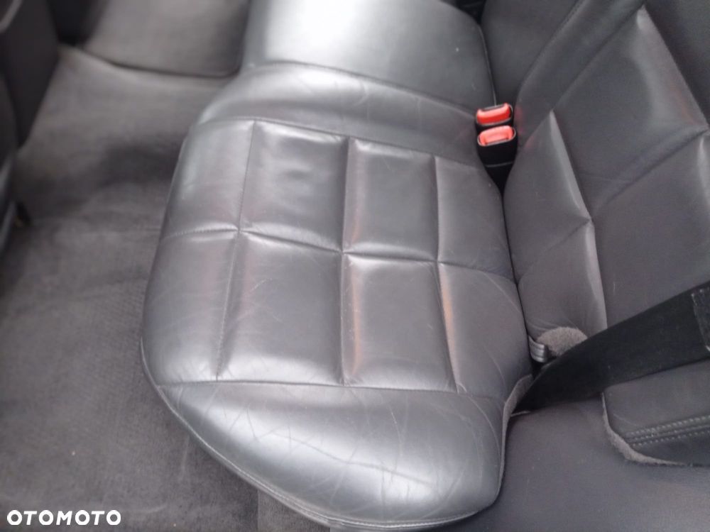 Jeep Grand Cherokee - 31