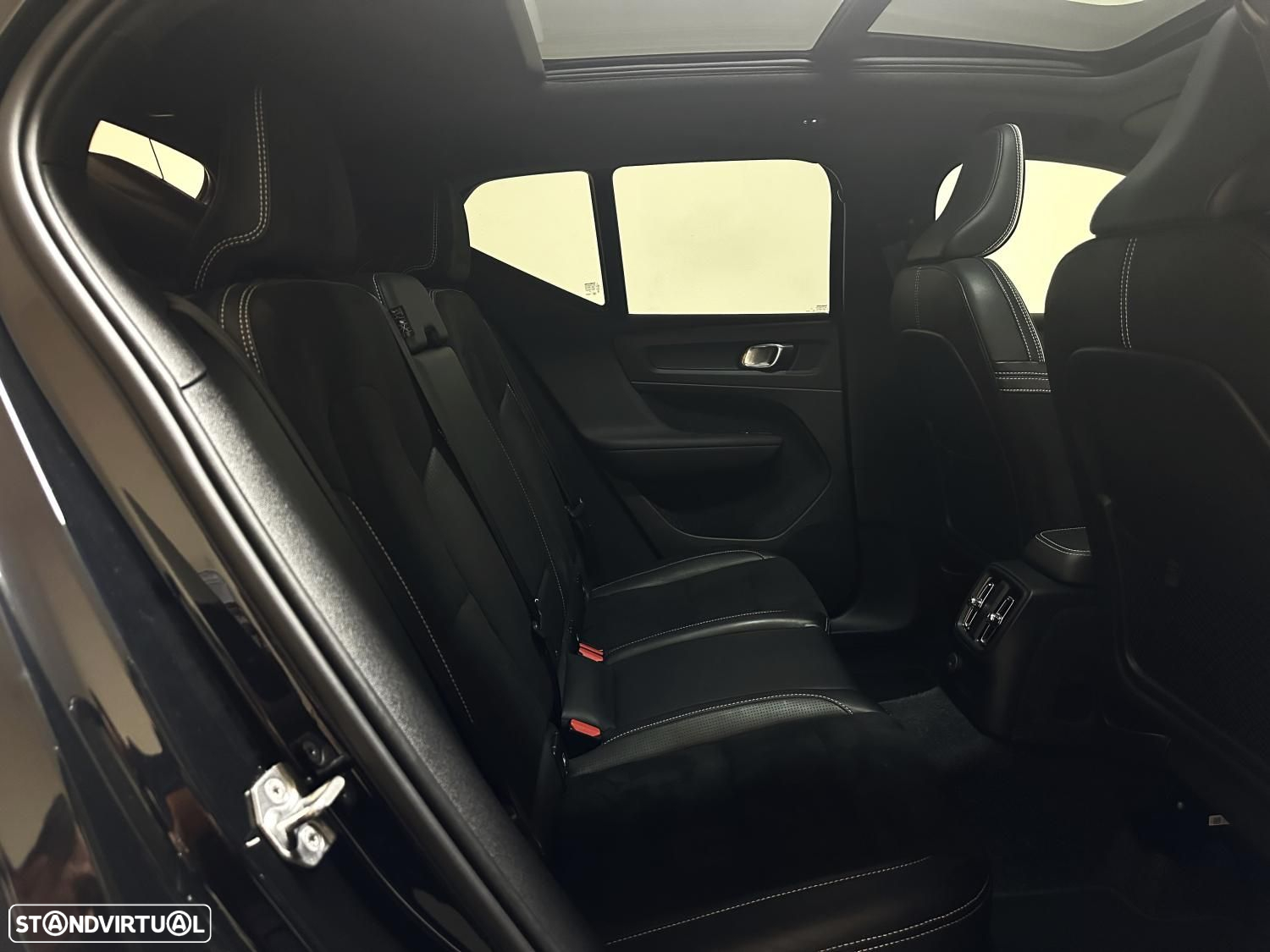 Volvo XC 40 1.5 T5 PHEV R-Design Expression - 35