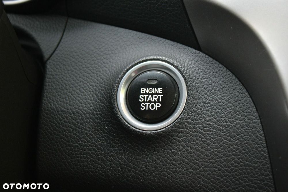 Hyundai i30 blue 1.4 Passion - 30