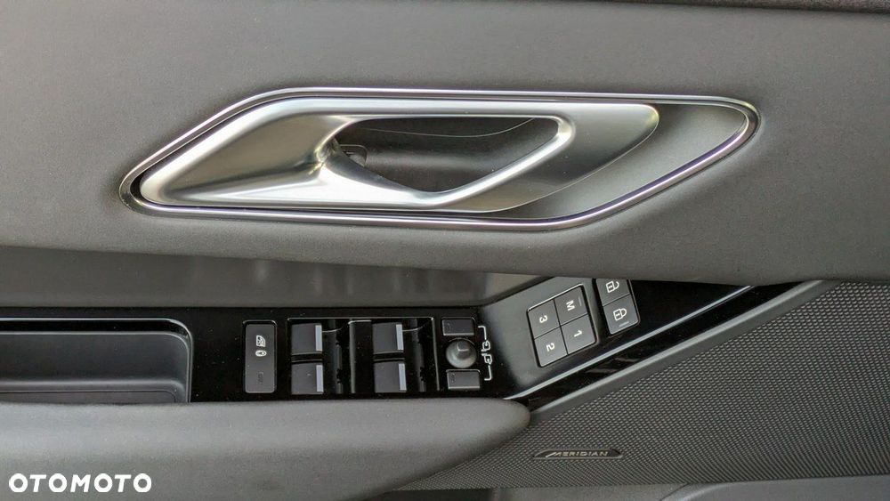 Land Rover Range Rover Velar D200 Dynamic SE - 13