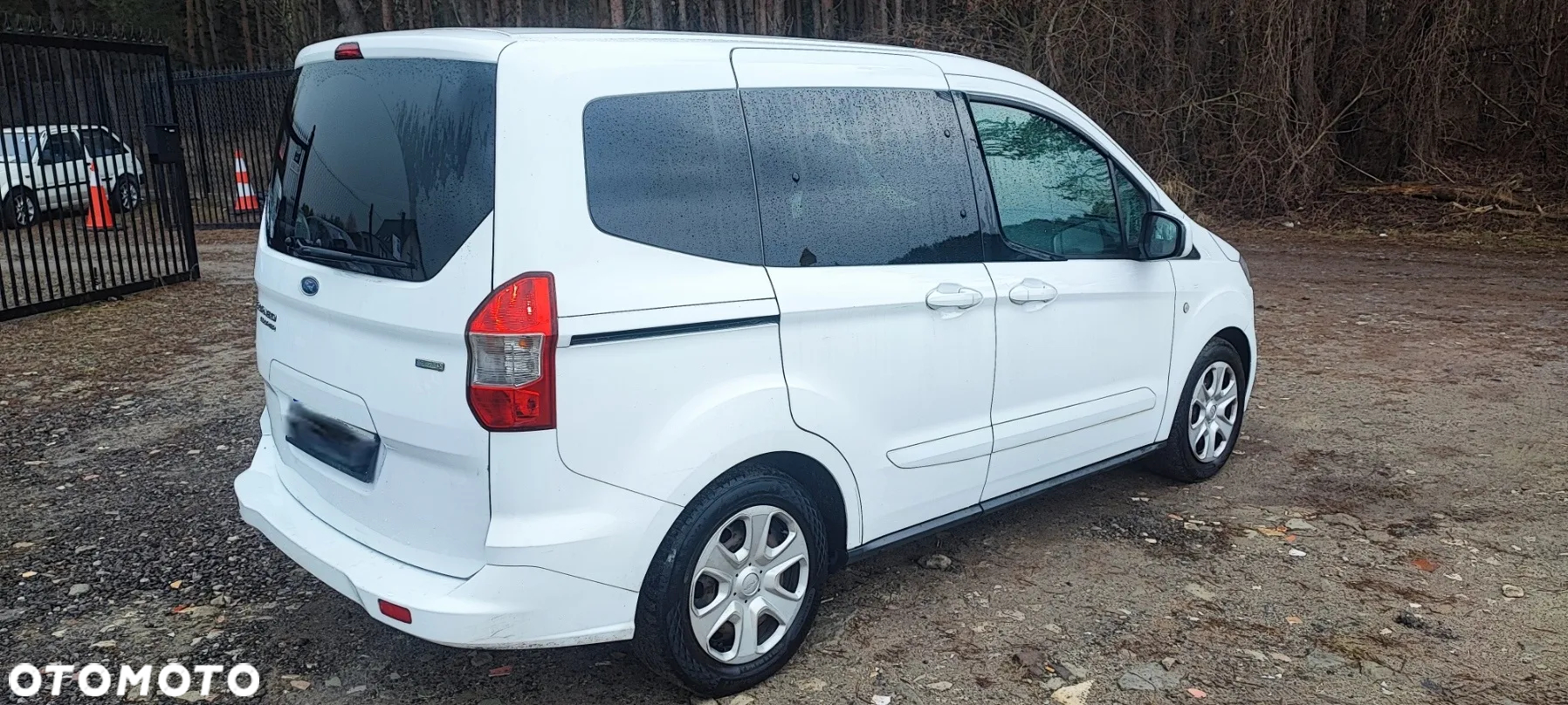 Ford Tourneo Courier 1.0 EcoBoost S&S Ambiente - 6