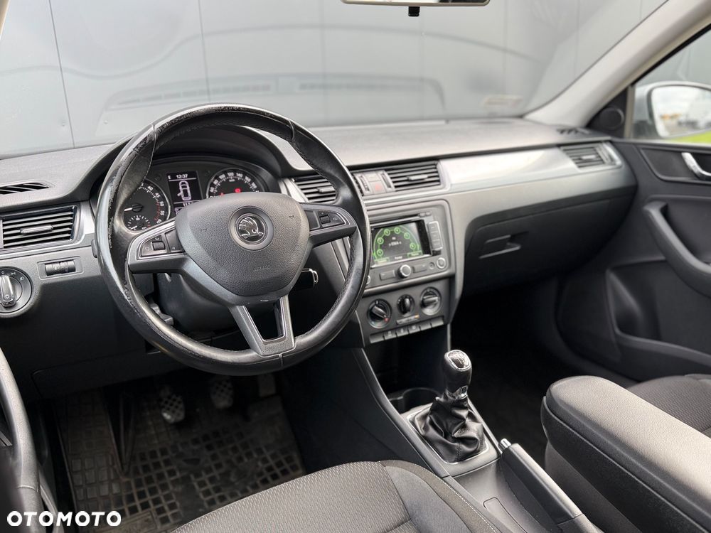 Skoda RAPID 1.6 TDI DPF Ambition - 14