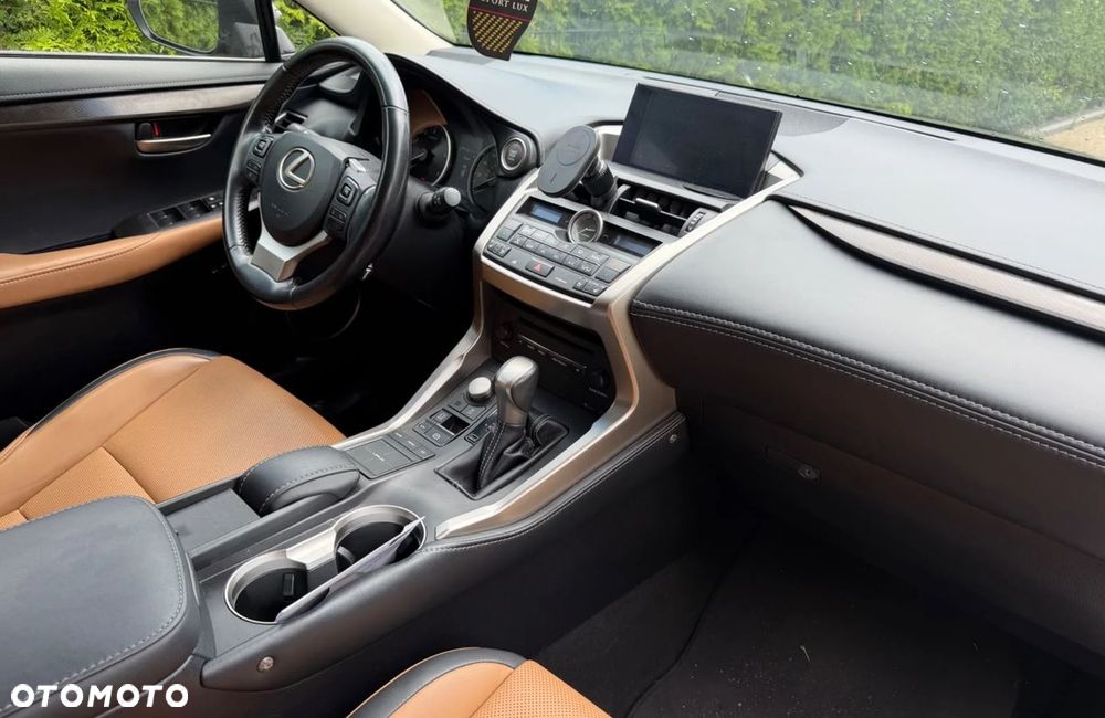Lexus NX 200t Elite AWD - 5